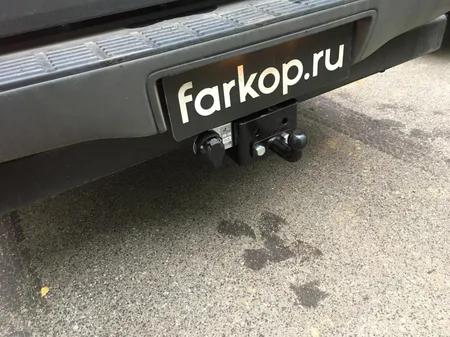 Фаркоп Лидер Плюс для Toyota Hilux 2010-2015 T114-FC в Казань
