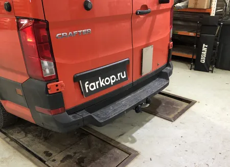 Фаркоп Galia для Volkswagen Crafter 2017-, (для а/м со ступенькой, одинарные колеса сзади)  V085A в Казань