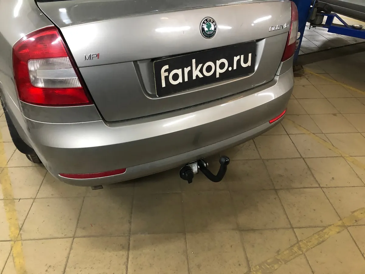 Фаркоп Лидер Плюс для Skoda Octavia 2008-2013 (только лифтбек) S106-A в Казань