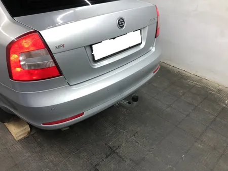 Фаркоп Galia для Skoda Octavia (лифтбек, универсал, вкл. Scout) 2005-2013 S086C в Казань