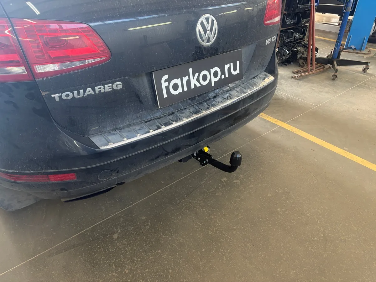 Фаркоп Berg для Volkswagen Touareg 2010-2018 F.5813.003 в Казань