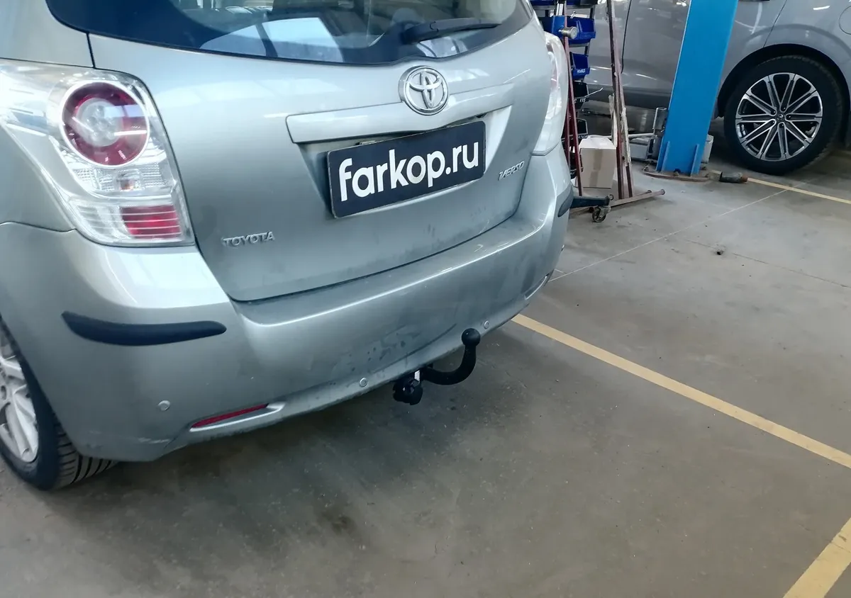 Фаркоп Steinhof для Toyota Verso 2009-2012 Арт. T-210 T-210 в Казань