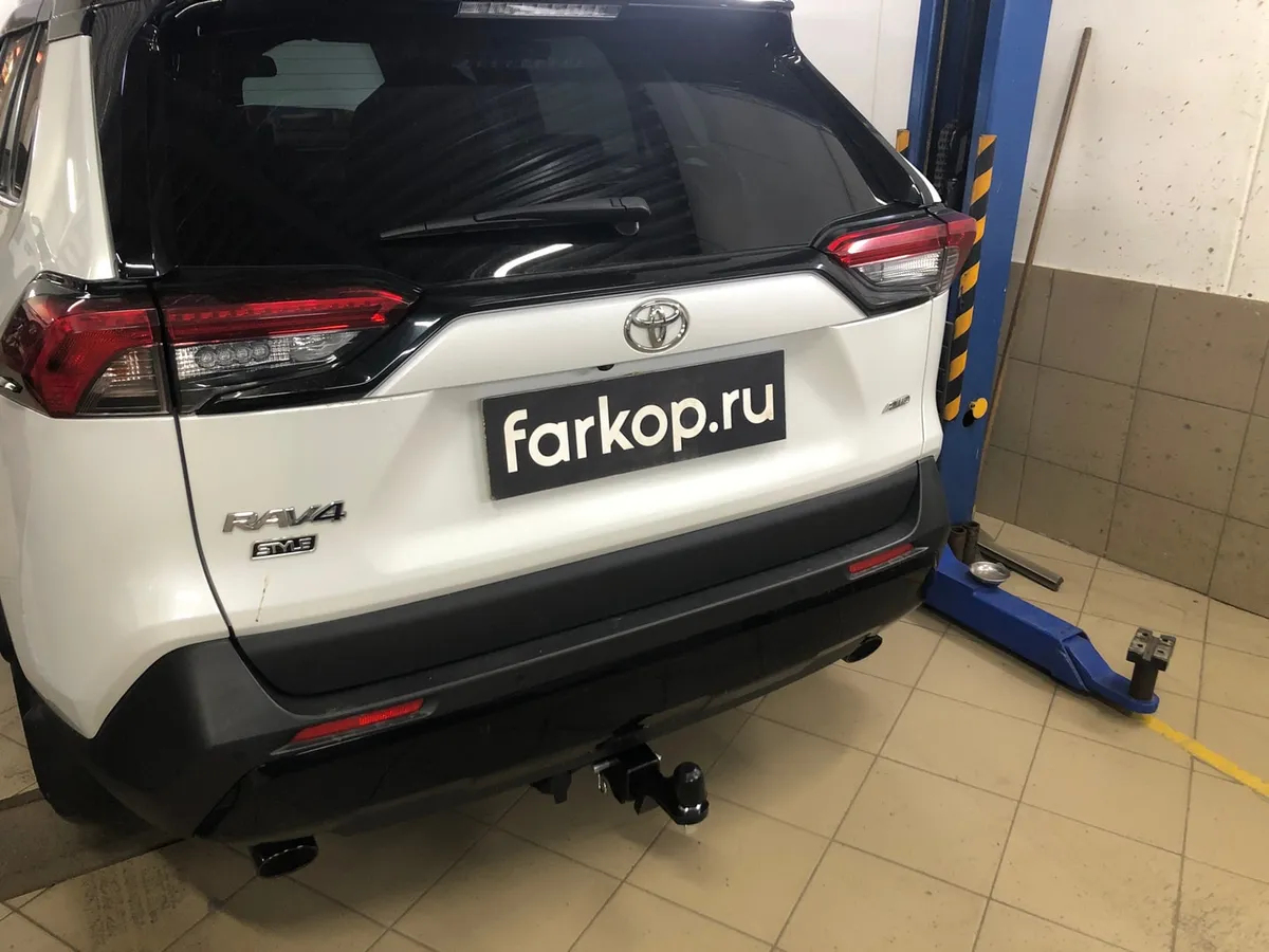 Фаркоп Berg для Toyota RAV4 2019- F.5717.002 в Казань