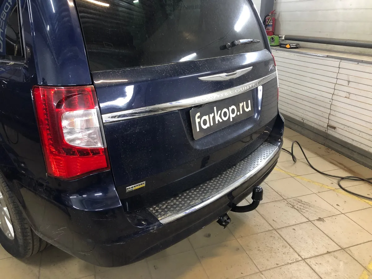 Фаркоп Steinhof для Chrysler Grand Voyager (STOWn GO) 2008-2015 C-207 в Казань