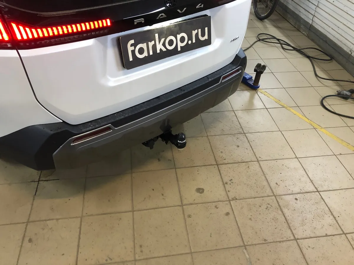 Фаркоп TowRus для Toyota RAV4 2025- 229420 в Казань