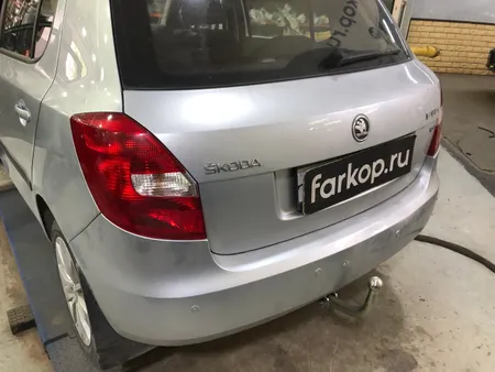 Фаркоп Galia для Skoda Fabia (хетчбек) 2007-2014 S081A в Казань