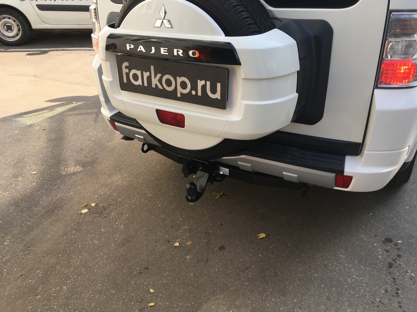 Установили фаркоп Бизон для Mitsubishi Pajero 2014 г. Установили фаркоп Бизон для Mitsubishi Pajero 2014 г.