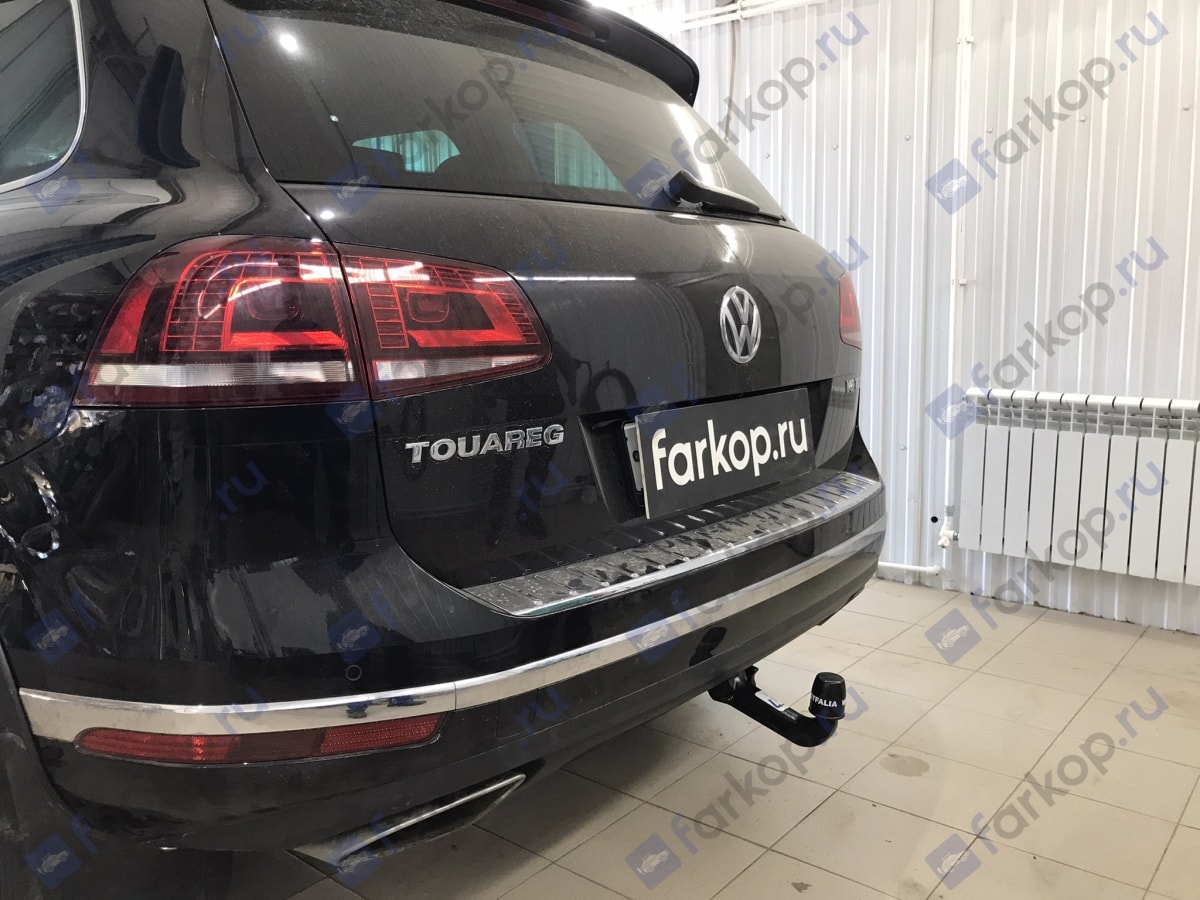 Установили фаркоп Wesfalia для Volkswagen Touareg 2018 г.